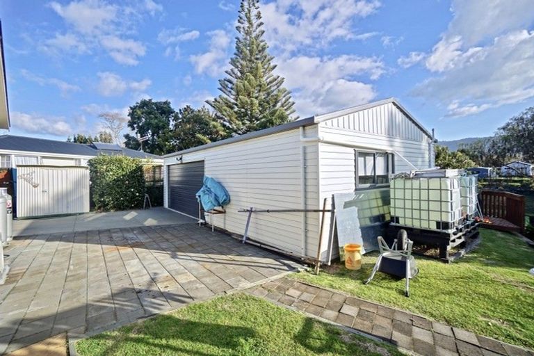 Photo of property in 11 Valley Road, Te Puke, 3119