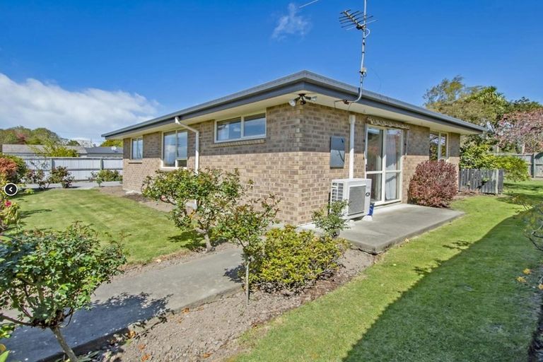 Photo of property in 15 Manse Road, Leeston, 7632