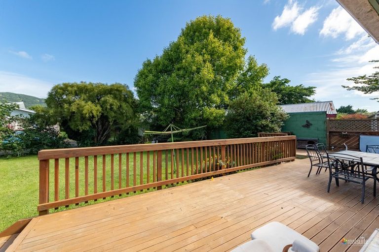 Photo of property in 16 Marion Street, Silverstream, Upper Hutt, 5019