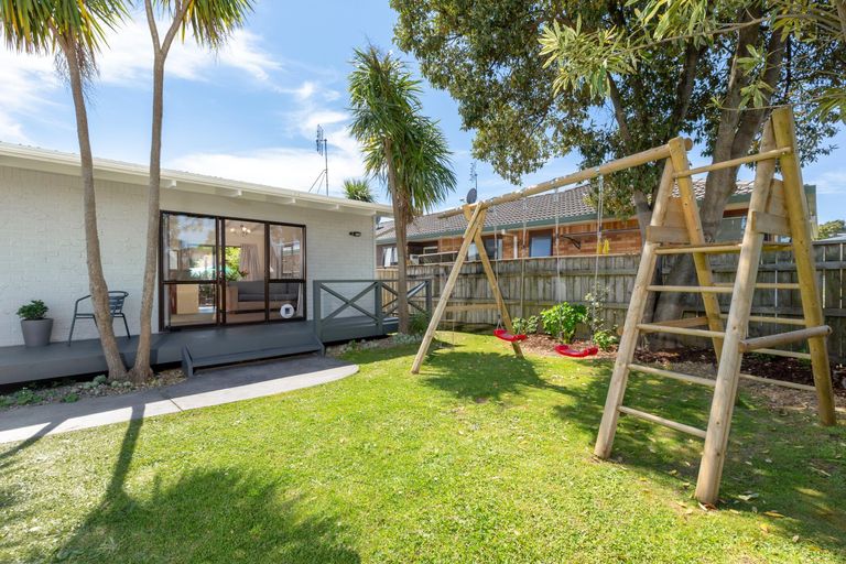 Photo of property in 1 Tyndall Grove, Matua, Tauranga, 3110