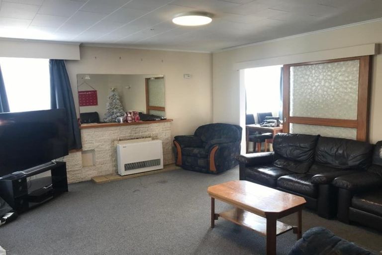 Photo of property in 76 California Drive, Totara Park, Upper Hutt, 5018