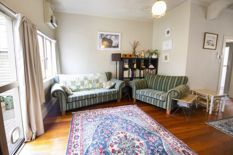 Photo of property in 27 Carnell Street, Napier South, Napier, 4110