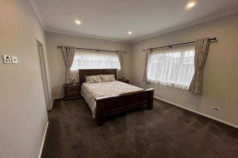 Photo of property in 90 Hillpark Drive, Pokeno, 2402
