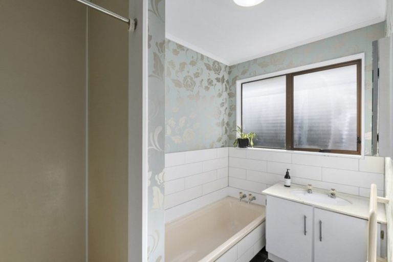 Photo of property in 63b Lord Street, Stokes Valley, Lower Hutt, 5019