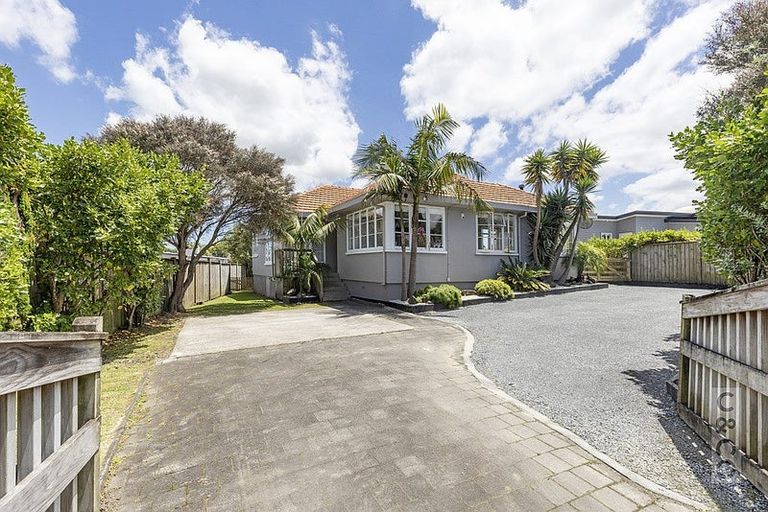 Photo of property in 41 Riverhead Road, Kumeu, 0810
