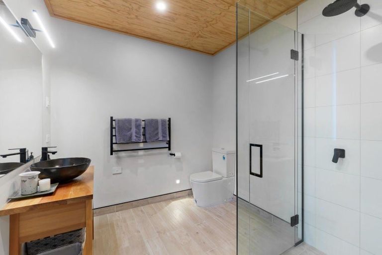 Photo of property in 9 Arran Lane, Jacks Point, Queenstown, 9371