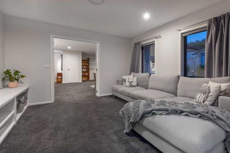 Photo of property in 14 Schooner Drive, Whitby, Porirua, 5024