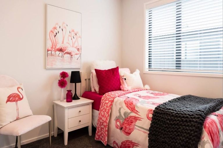 Photo of property in 6 Ahunga Road, Karaka, Papakura, 2113