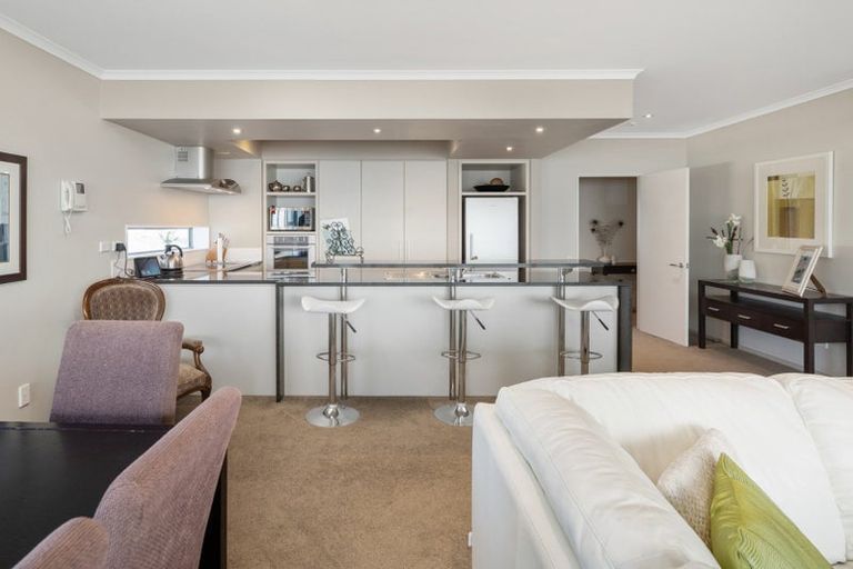 Photo of property in Oxleys Rock Apartments, 401/6 London Quay, Picton, 7220