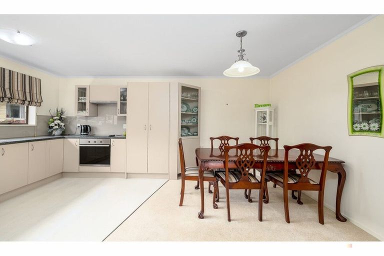 Photo of property in 6 Bond Street, Waimate, 7924