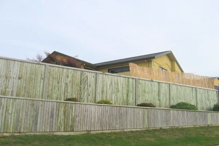 Photo of property in 22 Pendennis Point, Camborne, Porirua, 5026