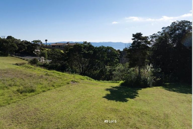 Photo of property in 1 Coachmans Way, Cable Bay, 0420