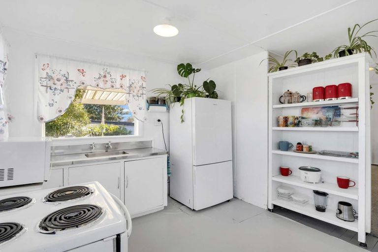 Photo of property in 3 Murch Place, Tawhero, Whanganui, 4500