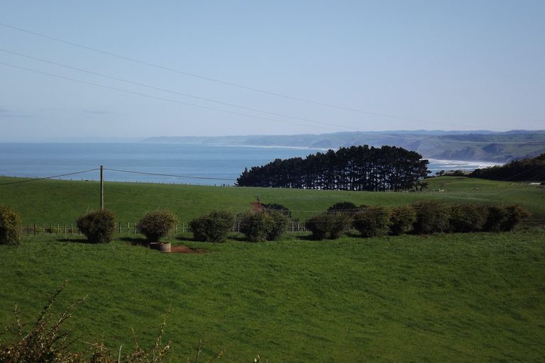 Photo of property in 669b Te Hutewai Road, Raglan, 3296