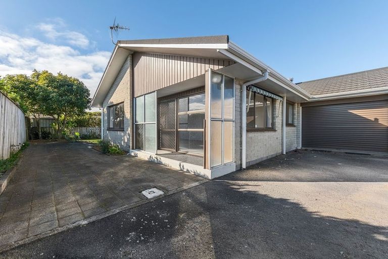 Photo of property in 123a Brooklands Road, Brooklands, New Plymouth, 4310