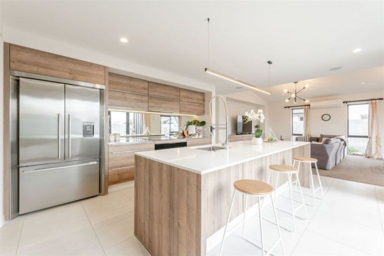 Photo of property in 25 Little Gem Road, Hornby, Christchurch, 8025