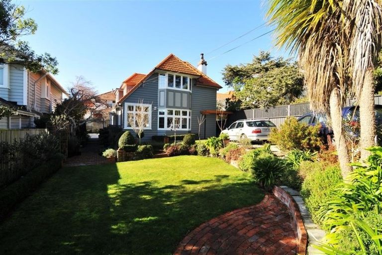 Photo of property in 15 Roscoe Terrace, Wadestown, Wellington, 6012