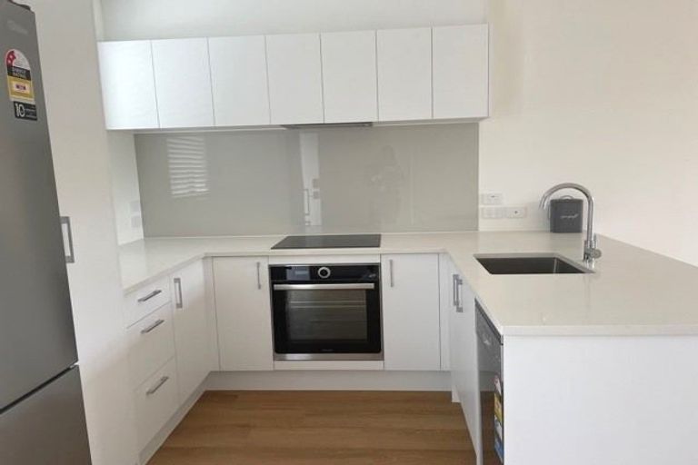 Photo of property in 18 Kotuitui Street, Manukau, Auckland, 2104