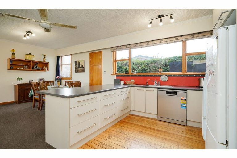 Photo of property in 77 Duncan Street, Hawthorndale, Invercargill, 9810