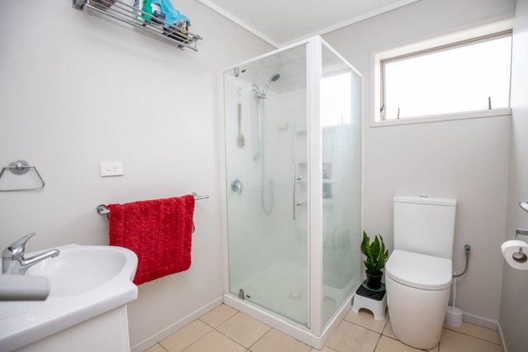 Photo of property in 22 Mahana Road, Ngatea, 3503