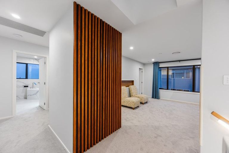 Photo of property in 35 Johns Creek Crescent, Silverdale, 0932