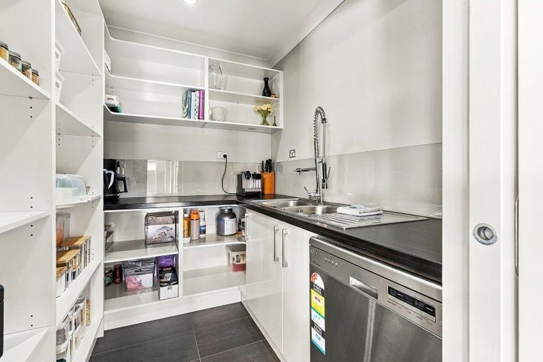 Photo of property in 30 Mokihi Gardens, Hillmorton, Christchurch, 8024