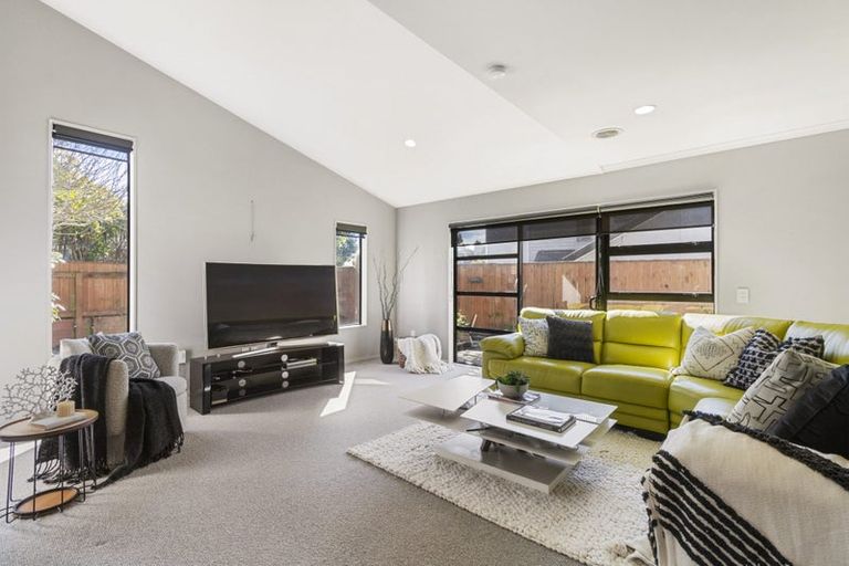 Photo of property in 61 Te Puia Drive, Aotea, Porirua, 5024