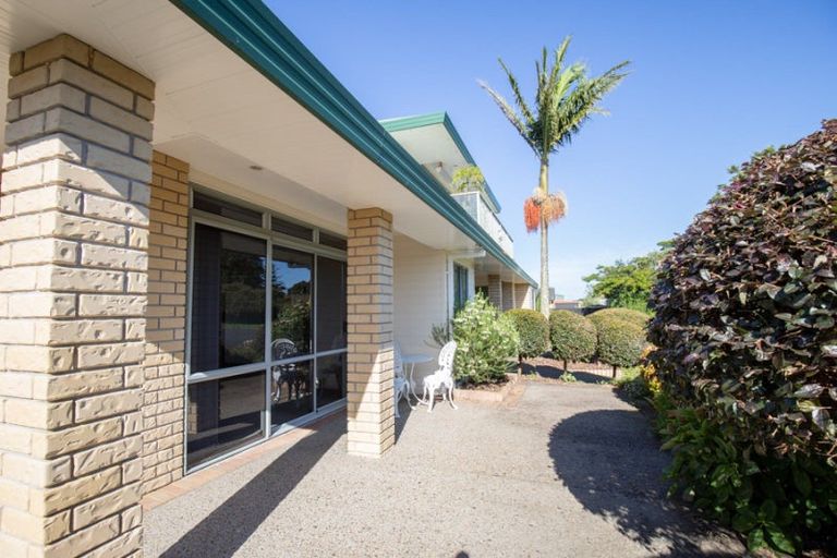 Photo of property in 15 Walton Place, Ngatea, 3503