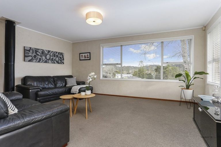 Photo of property in 100 Captain Scott Road, Glen Eden, Auckland, 0602
