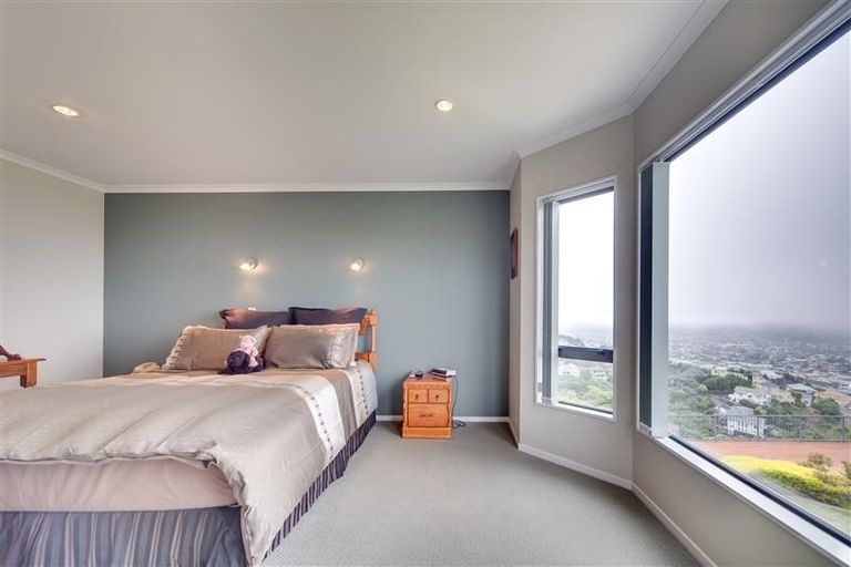Photo of property in 5 Oceanview Terrace, Tirohanga, Lower Hutt, 5010
