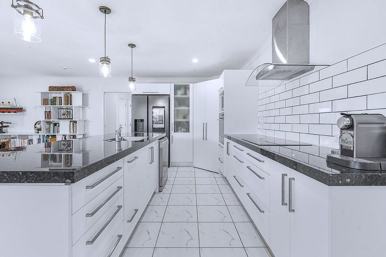 Photo of property in 18a Peachgrove Road, Hamilton East, Hamilton, 3216