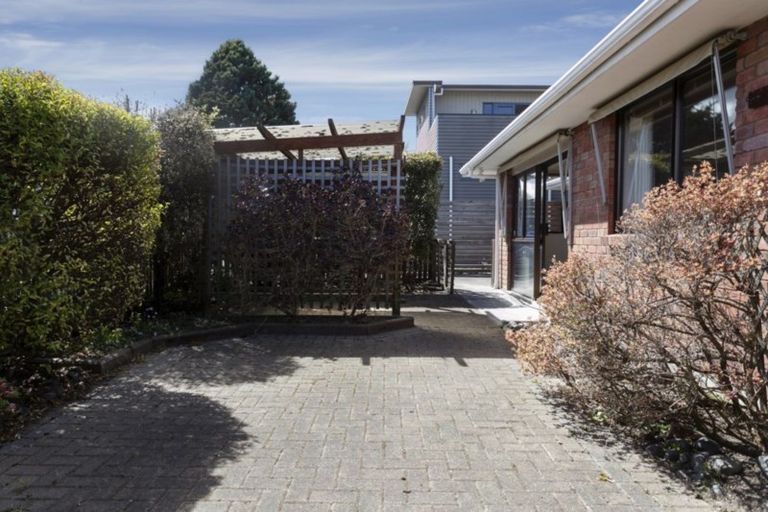 Photo of property in 2/137 Te Heuheu Street, Taupo, 3330
