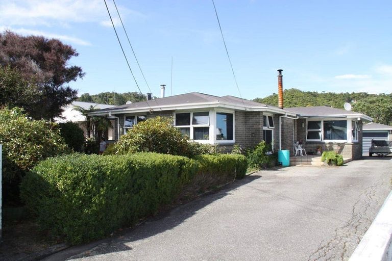 Photo of property in 32 Marlborough Street, Greymouth, 7805