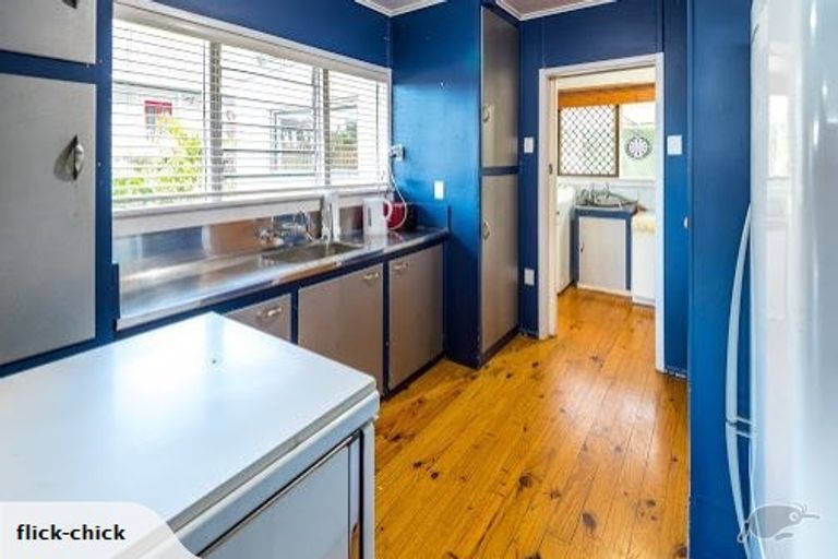 Photo of property in 1/448 Whangaparaoa Road, Stanmore Bay, Whangaparaoa, 0932