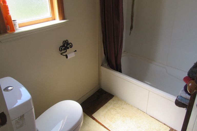 Photo of property in 44 Cashel Street, Waimate, 7924