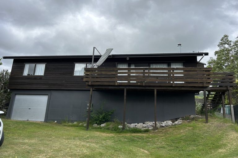 Photo of property in 17 Marina Terrace, Kinloch, Taupo, 3377