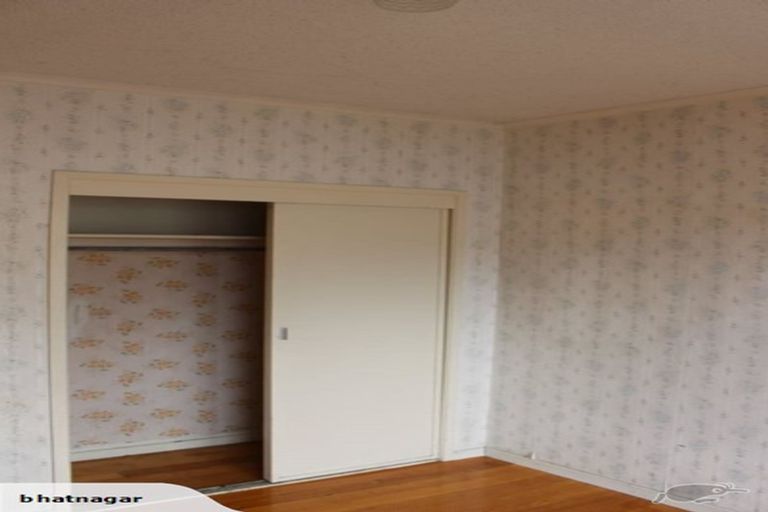 Photo of property in 2/34 Chartwell Avenue, Glenfield, Auckland, 0629