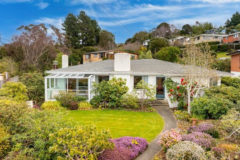 Photo of property in 21 Honeystone Street, Helensburgh, Dunedin, 9010