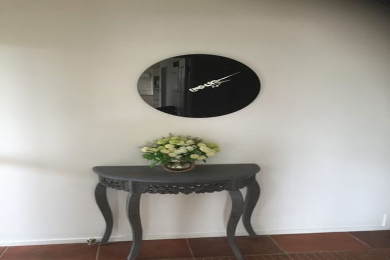 Photo of property in 19 Suncrest Drive, West Harbour, Auckland, 0618