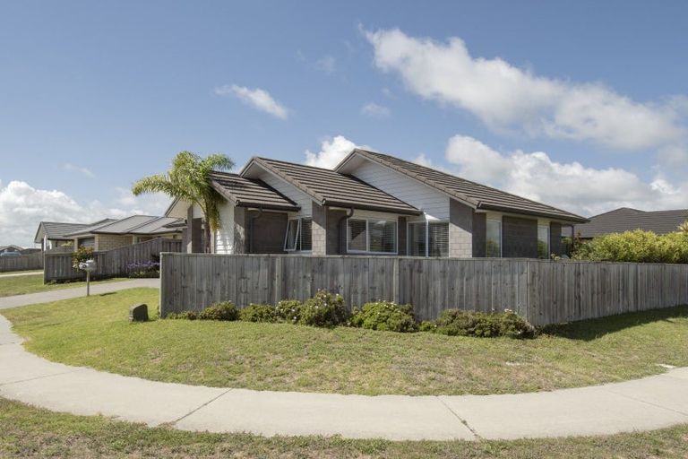 Photo of property in 36 Piata Street, Papamoa Beach, Papamoa, 3118