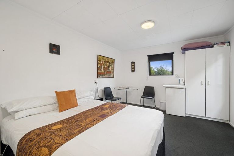 Photo of property in 8a Gemini Place, Kawaha Point, Rotorua, 3010