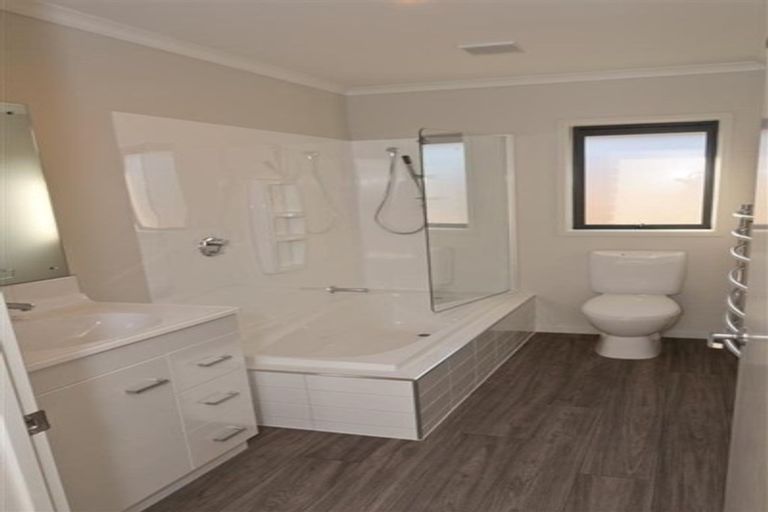 Photo of property in 32 Brittan Drive, Rolleston, 7615