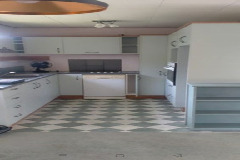 Photo of property in 1/23 Midgley Road, West Harbour, Auckland, 0618