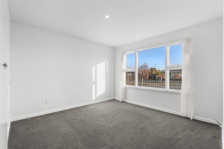 Photo of property in 32 Boston Avenue, Hornby, Christchurch, 8042