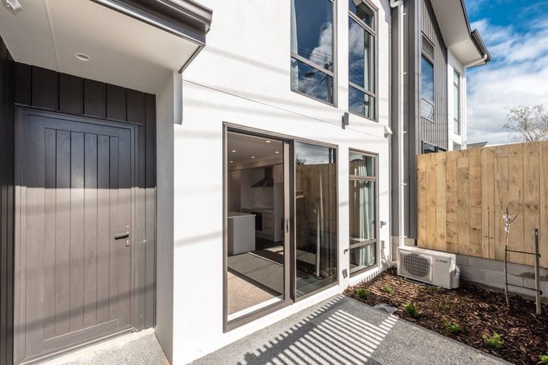 Photo of property in 2/25 Thackeray Street, Hamilton Lake, Hamilton, 3204