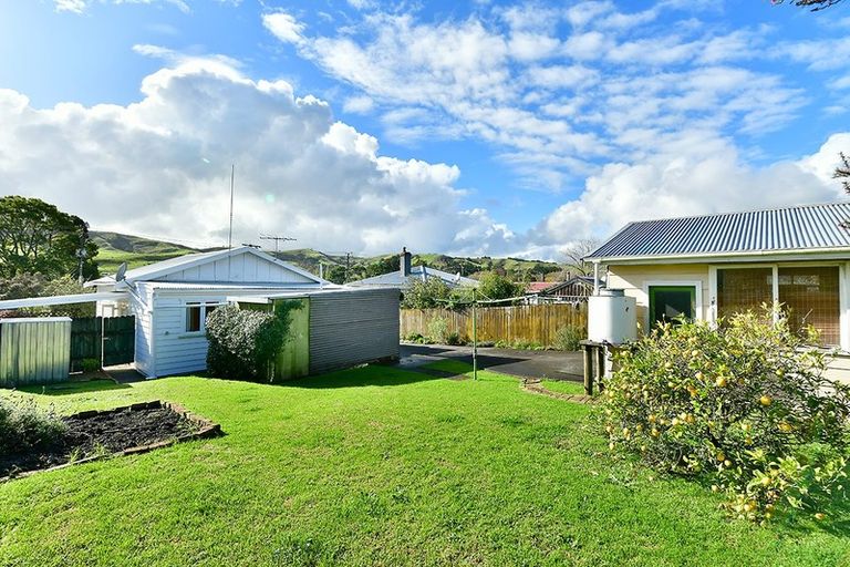 Photo of property in 45 Awaroa Road, Helensville, 0800