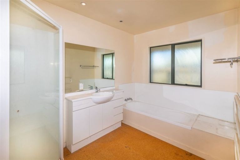 Photo of property in 20 Riverton Terrace, Halswell, Christchurch, 8025