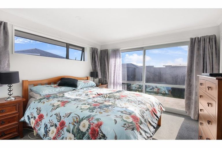 Photo of property in 122 Chinnerys Road, Woodend, 7610