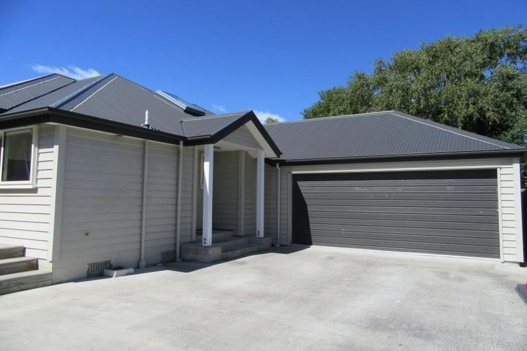 Photo of property in 1 Piko Crescent, Riccarton, Christchurch, 8041