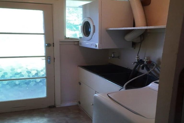 Photo of property in 130 Gladstone Road, Dalmore, Dunedin, 9010